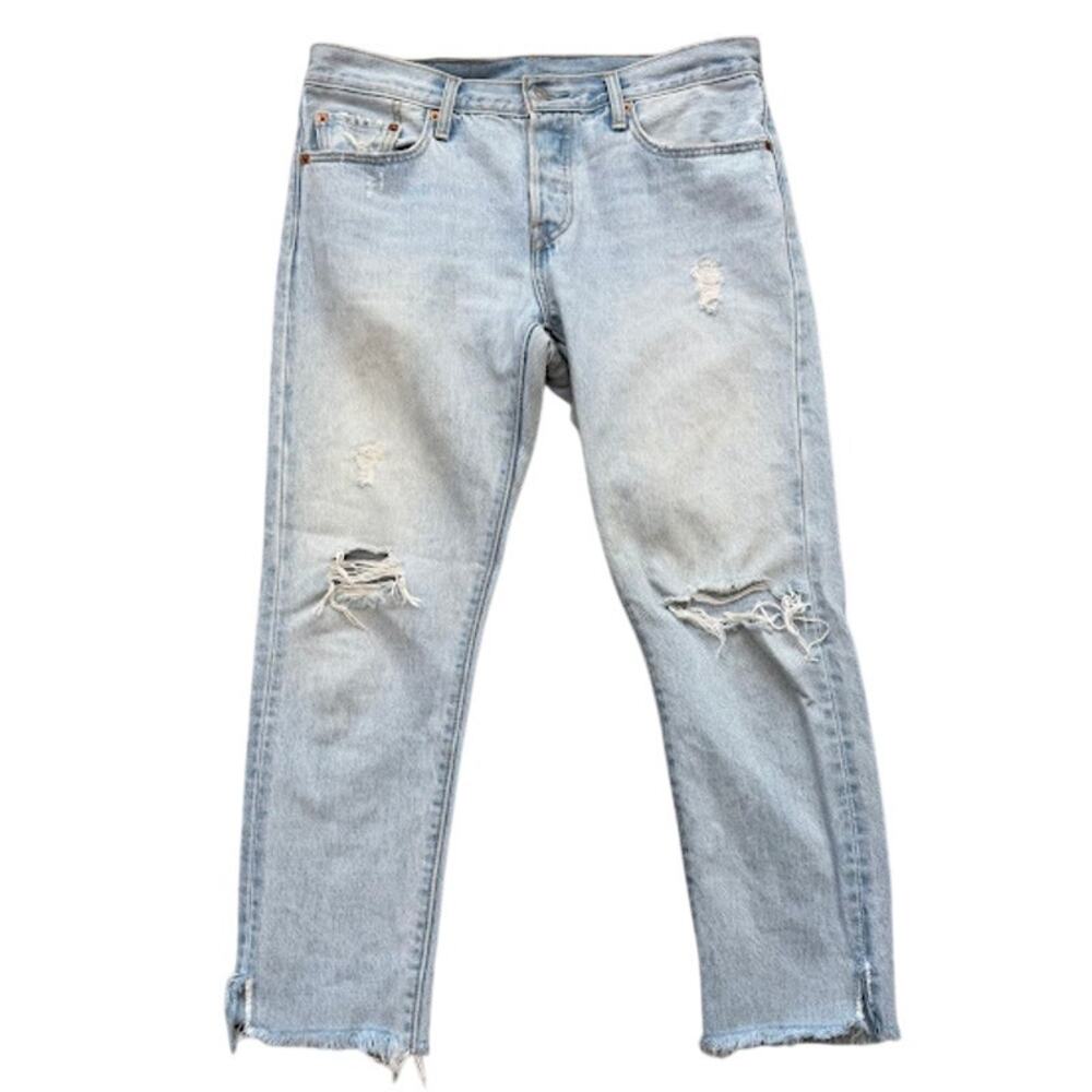 Levi’s 501 Tapered Jeans Light Wash Distressed Women W28 L26‎ Button Fly
